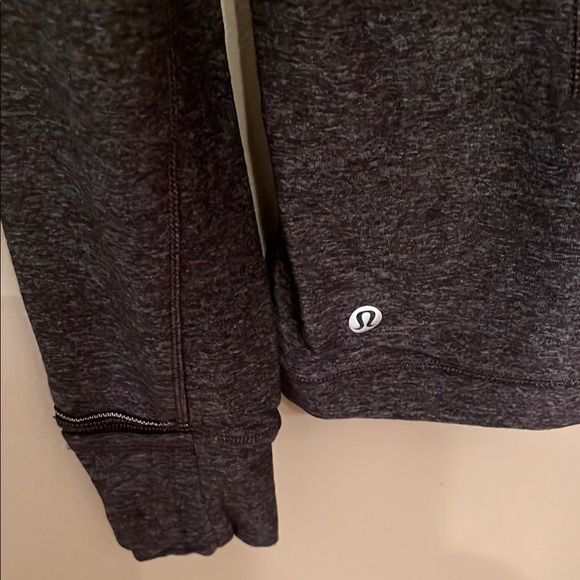 Lululemon Dark Gray Long Sleeve Top - Picture 4 of 5
